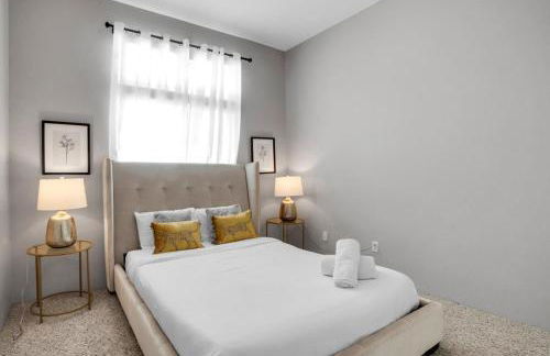 The Desert Gem Pool Spa Gated Home - Photo 36