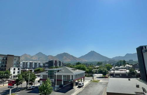 Downtown Condo with Mountain Views - Foto 10