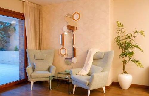 Luxury 2BR Spacious & Stylish with Patio near Metro - Foto 4