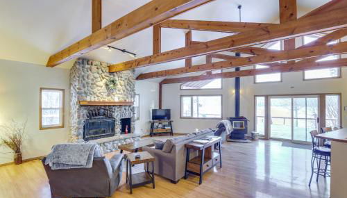 Wasilla Spruce Moose Cabin Lakefront and Hot Tub! - Foto 2