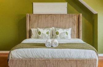 Spacious 4BR with Pool Near DC and Old Town Alexandria - Rutland - Foto 18