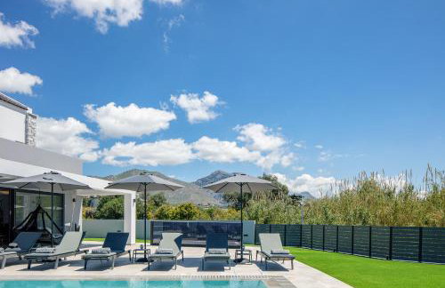 Del Sur Luxury Villa, Heated Pool & Utter Privacy, By ThinkVilla - Foto 9