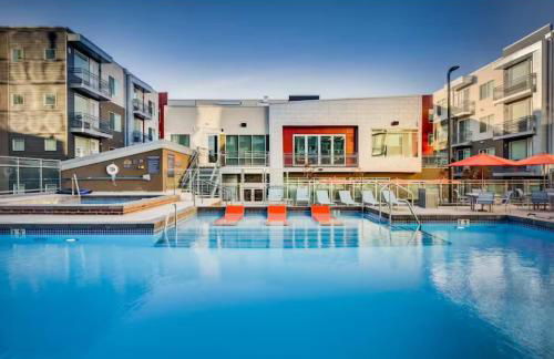 Modern Resort Styled 2BR Apt W Pool, Gym & Hot Tub - Foto 5