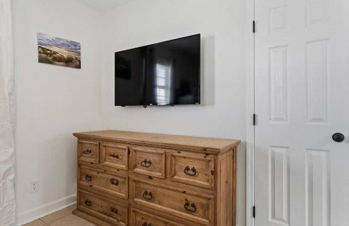 Waterfront Home with Pool by Next Step Property Management - Foto 26