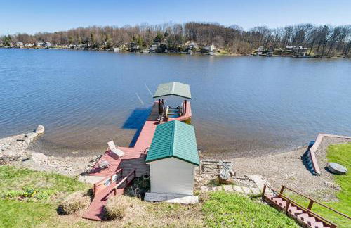 Waterfront Wolcott Vacation Rental with Deck and Views - Foto 33