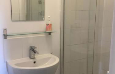 Self-contained Apartment - Foto 9