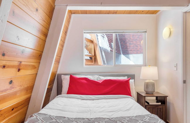 Chickadee by Avantstay Modern A-frame Cabin - Photo 24