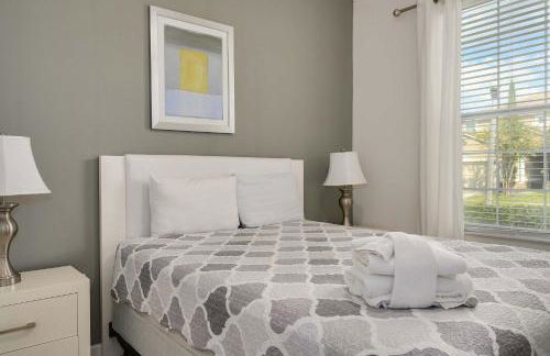 Heated Pool Lazy River Game Room 12 MI to Disney - Foto 40