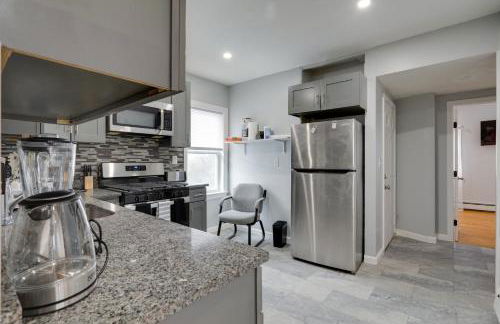 All-Season Fun! Charming Apt 3 Mi to Blue Hills - Foto 8