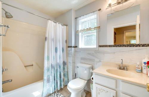 Hot Tub, Game Room and Fire Pit Pocono Summit Home! - Foto 18