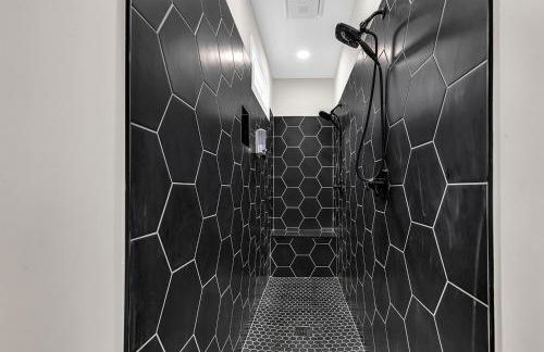 Ocean Lakes getaway 6bd with arcade game table - Photo 3