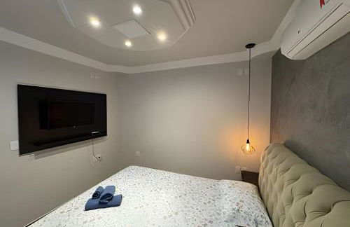 Espaçosa casa próxima ao Centro - Foto 10