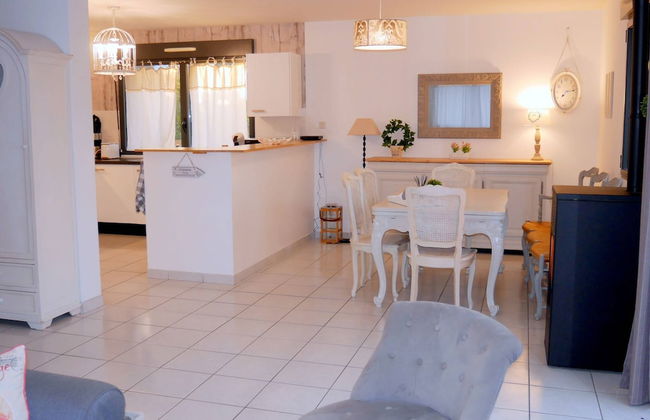 Beachfront Holiday Home in Guisseny - Foto 15