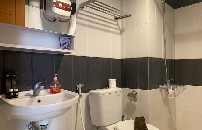 Comfort And Tidy 2Br At Cinere Bellevue Suites Apartment - Foto 15