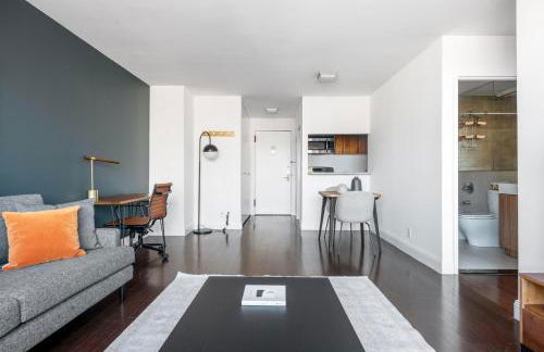 UES 1BR w Gym Doorman Stunning Roof NYC-505 - Foto 2