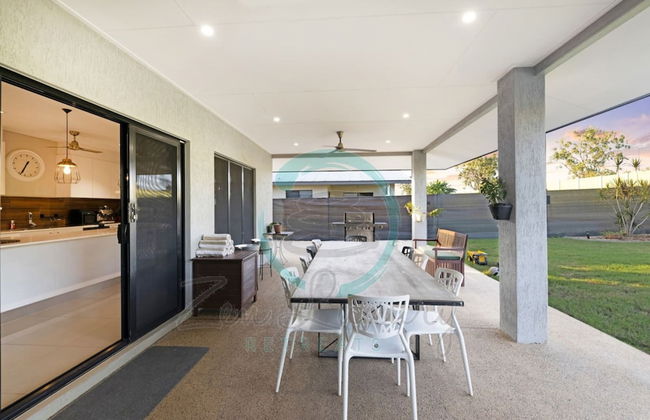 Modern Living Private Pool Bar Pets OK - Foto 9