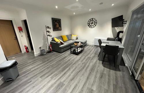 Castle Glen Lodge - Photo 12