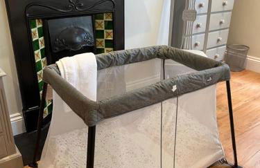 Luxury Refurbished 2 Bedroom Regency Apartment - Photo 19