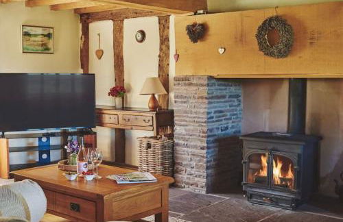 Luxury Spacious Country Home w/ Mountain Views - Photo 51