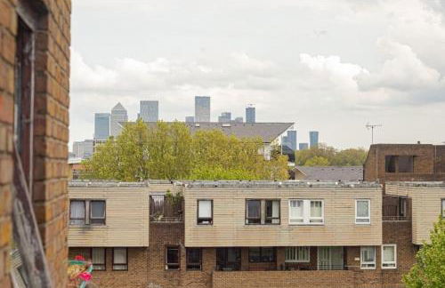 Amazing Marina-Overlooking 1Bed - Photo 30