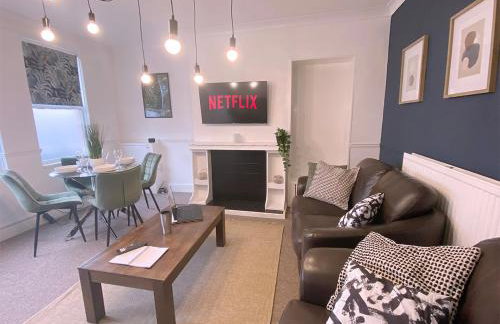 Group accommodation Wolverhampton - Foto 25