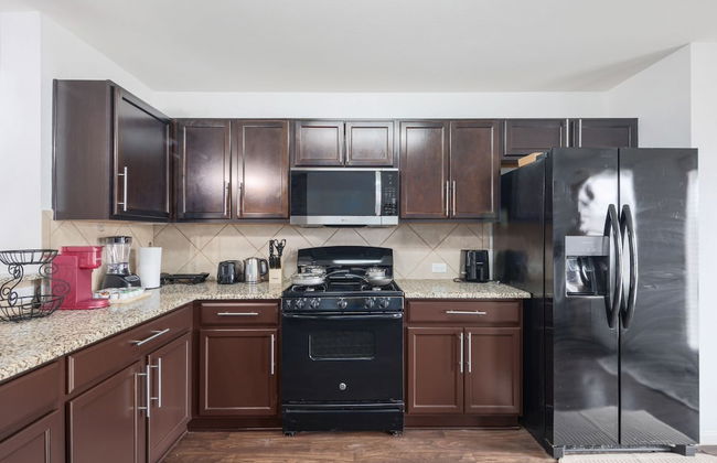 Hot Tub Foosball Fenced Yard Parking - Foto 13