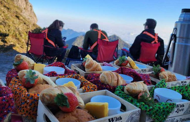 Baru Volcano Sunrise Jeep Tour - Photo 3