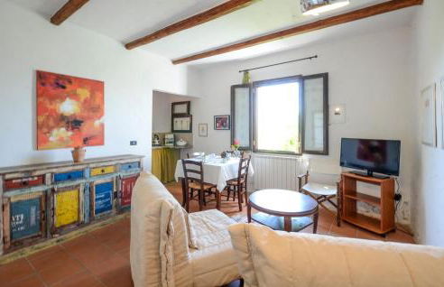 1 Bedroom Lovely Home In Palaia - Foto 14