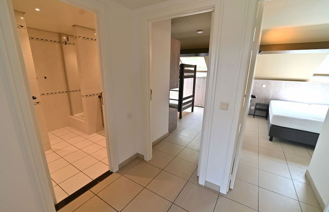 Apartment in Belgium With Bubble Bath - Photo 4