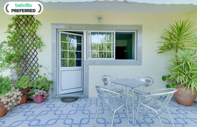 Upscale Villa With Swimming Pool and Terrace - Foto 1