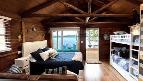 Rustic Waterfront Cabin on Toledo Bend Lake for an Unforgettable Getaway in Nature in Hemphill, Texas - Foto 4