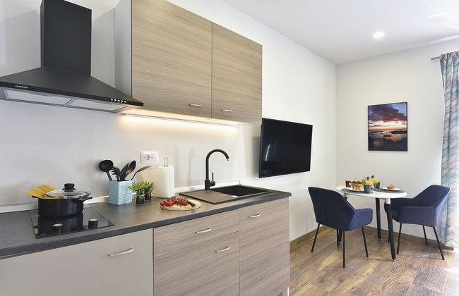 D&A Central Luxury Apartments - Photo 69