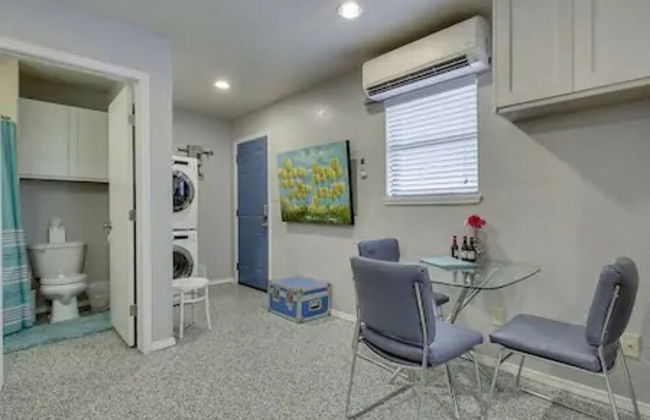 Garage Studio near OUSHC Hospital - Photo 12