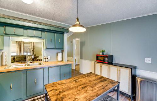 6 Mi to State Harbor! Stylish Port Austin Home - Foto 9