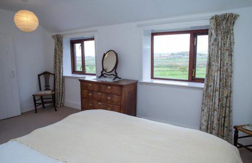 Garnllys Farmhouse Fishguard - Photo 14
