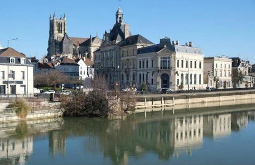 Charmant T2 proche Disney terrasse et parking souterrain - Foto 19