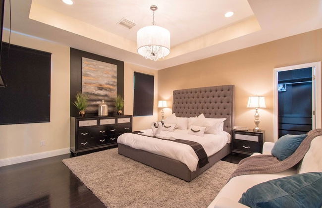 Dream House 5 Bedroom w/ Amazing Heated Pool - Foto 27