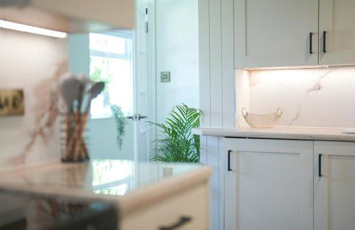 The Machine House - Hot Tub - Outdoor Bar - Foto 8