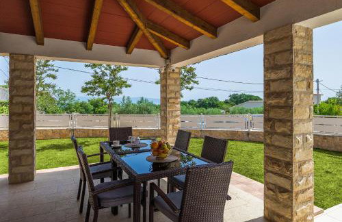 Villa Gloria, villa with heated pool - Foto 37