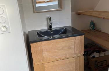 Maison centre-ville avec extérieurs - Photo 9