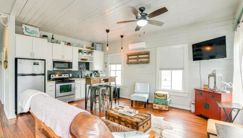 1 Mi to Dtwn Home with Fenced Yard in Galveston! - Foto 4