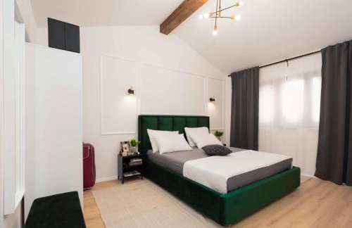 Designer Villa Simone - Modern & Heritage Style with Office - Foto 70