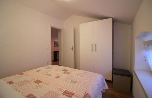 Authentisches Steinhaus mit Garten, Grill, Spielplatz, Trampolin - Foto 21