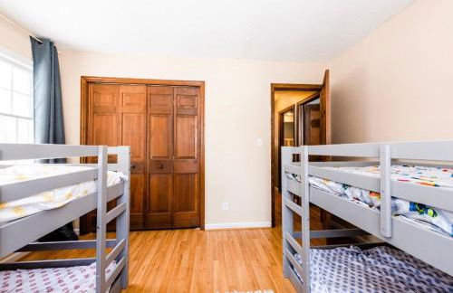 Relaxing 5-bedroom with indoor fireplace - Foto 32