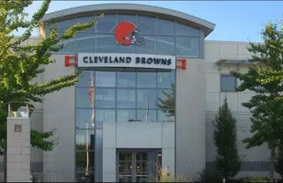 NEW! Modern Retreat Near CLE-Game Room-Renovated - Foto 28