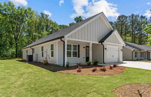 The 54th Cottage Close to Commerce Shopping home - Foto 2