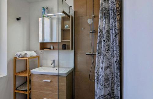 La ville à la campagne - Appartement rénové à Héricourt - FR-1-583-490 - Foto 5