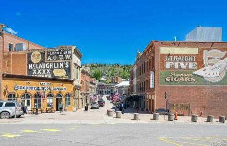 Historic Mining Manor in the Colorado Rockies - Foto 16