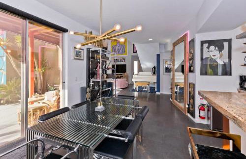 Navigate Stays Family Artful Retreat w Pool & Cabana - Foto 27