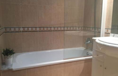 Stylish & cosy 3 bed apartment! - Photo 15